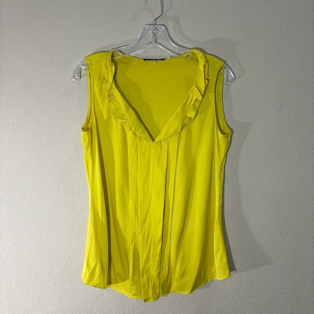 Lemon Elie Tahari sleeveless top Sz M Business Casual Quiet luxury Old Money EUC